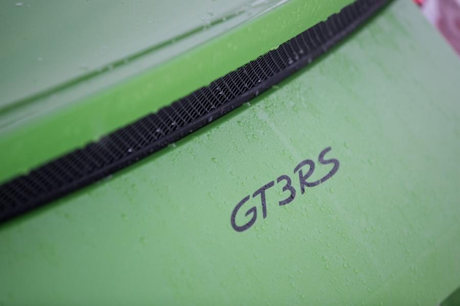 Логотип Porsche 911 GT3 RS (991) 2018 года  (WW) (фото 11 из 47)